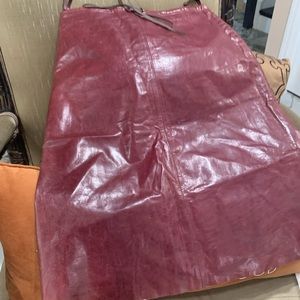 Gorgeous Banana Republic leather skirt